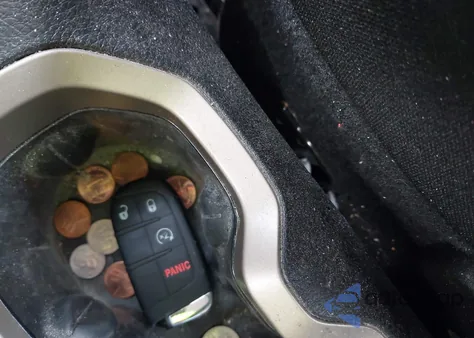 2017 Jeep Renegade Sport Fwd from USA, damaged, VIN ZACCJAAB4HPG12742